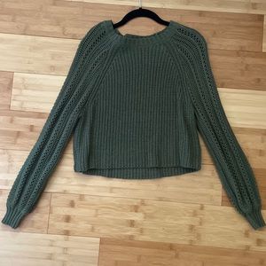 American Eagle green long sleeve sweater🌿